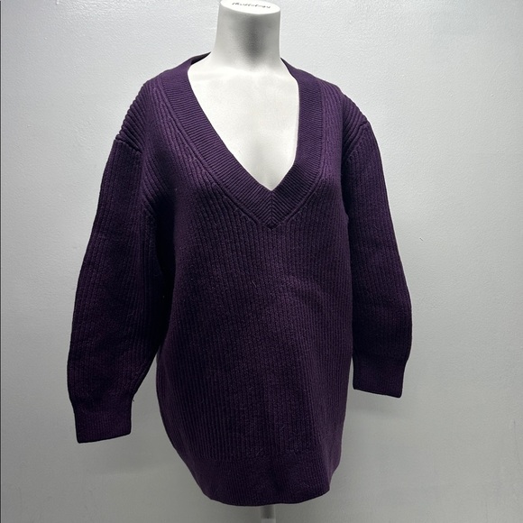 Aritzia Sweaters - Aritzia Babaton Sweater Top Long Sleeve Knit Wool V Neck Ribbed Purple Medium